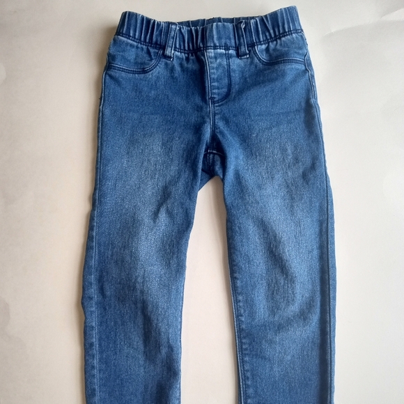 Girls denim jeans 2 pairs bundle size 3T and 4T toddler - Picture 4 of 7